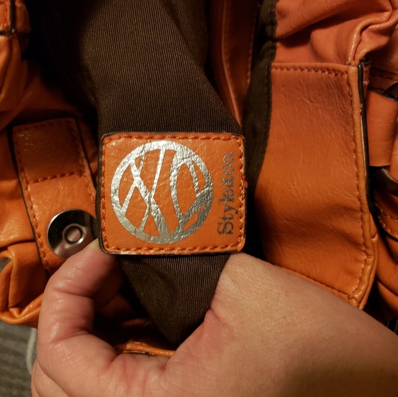 Purse - Picture 2 of 3